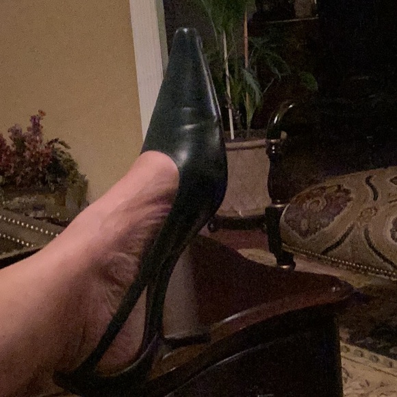 Liz Claiborne Green Flex Classic Cut-out Sides Pointed Toe Heels. 10M - Picture 3 of 15